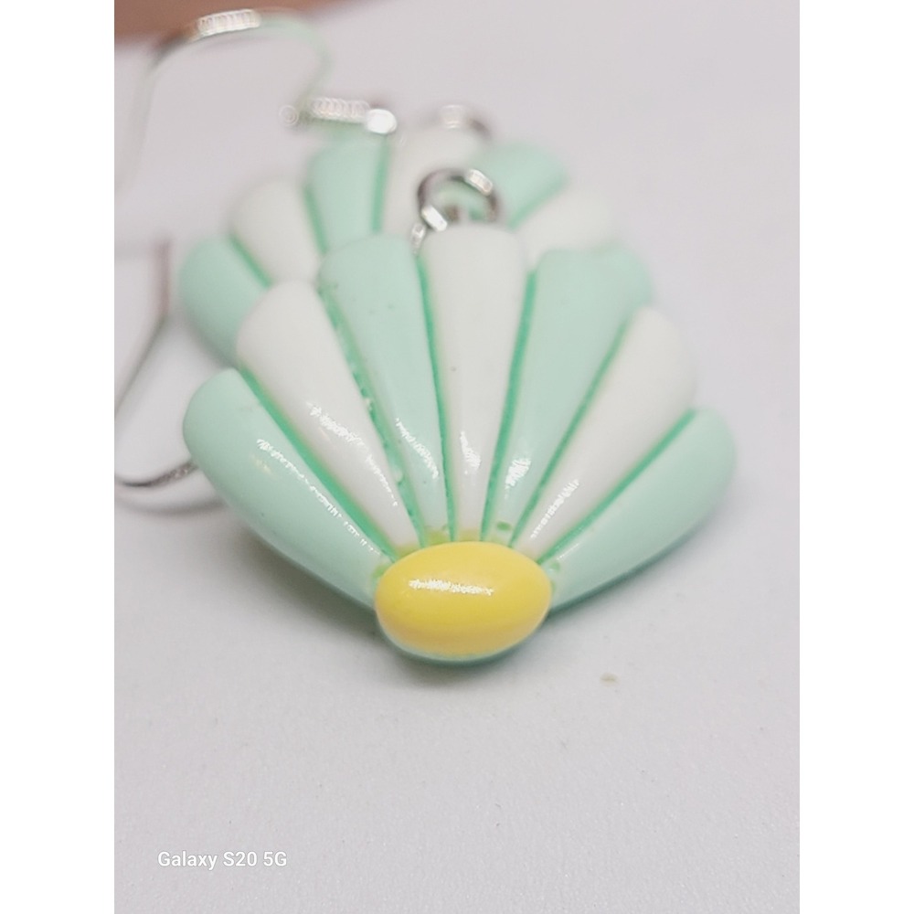 Handmade Mint Green White Pastel Seashell Drop Earrings Nautical Summer Beach - Picture 8 of 8